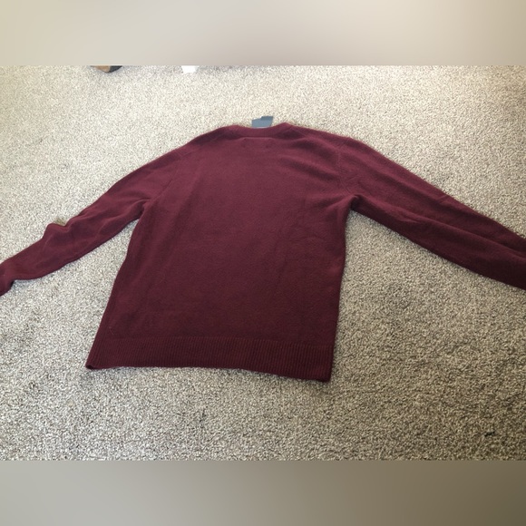 Mens small soft Abercrombie & Fitch A&F sweater, new with tags - Picture 9 of 9